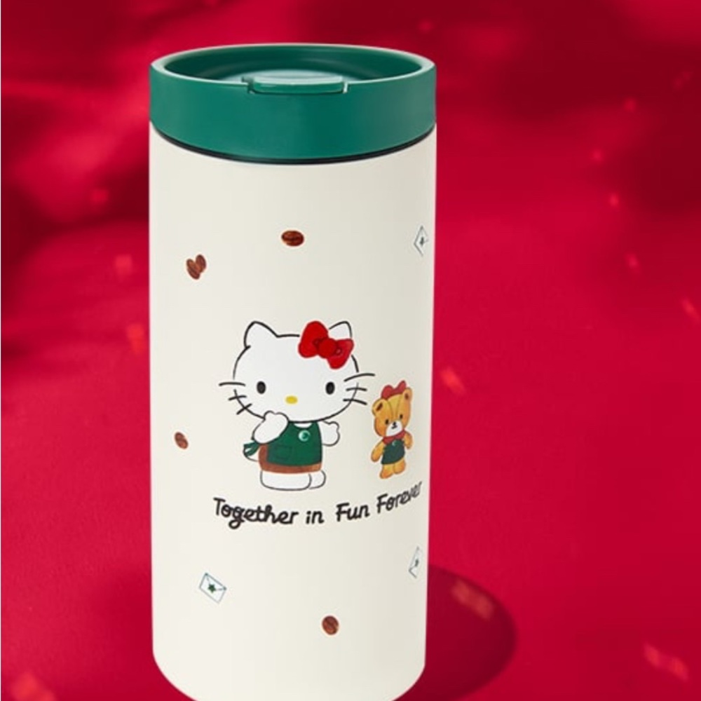 Hello Kitty Tumbler with Green Lid